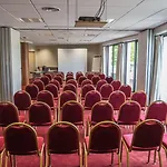 Brit Angers Parc Expo - L'acropole Hotel 3*