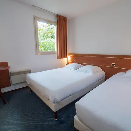 Brit Angers Parc Expo - L'acropole Hotel 3*