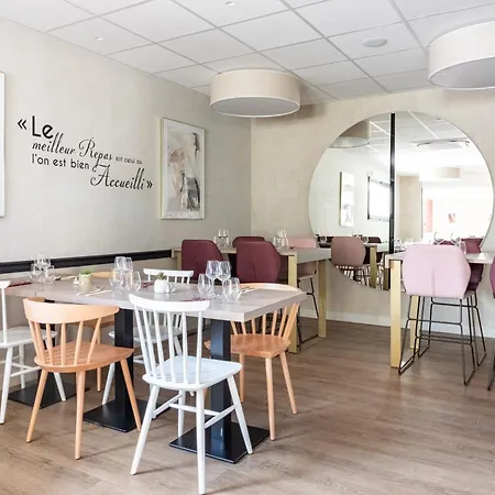 Hotell Brit Angers Parc Expo - L'acropole