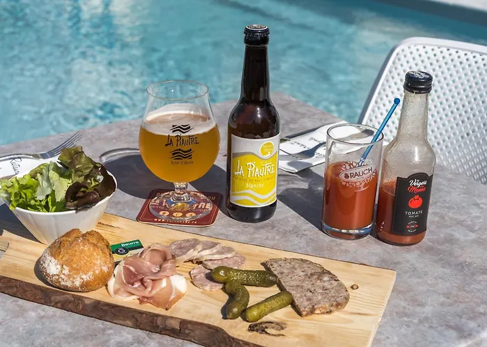 Brit Angers Parc Expo - L'acropole Hotel 3*