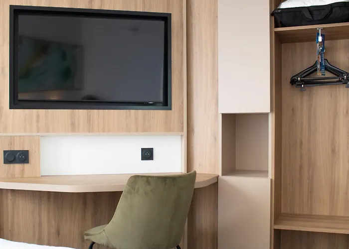 Brit Angers Parc Expo - L'acropole 3*