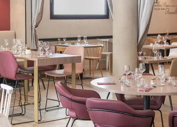 Brit Angers Parc Expo - L'acropole فندق