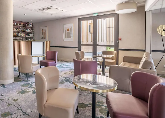 Brit Angers Parc Expo - L'acropole Hotel