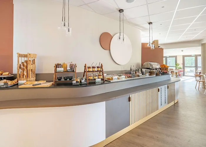 Brit Angers Parc Expo - L'acropole Hotel