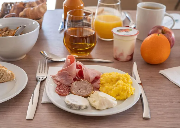 فندق Brit Angers Parc Expo - L'acropole 3*